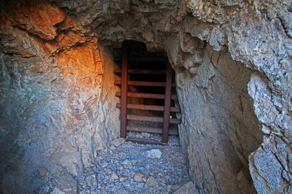 mineshaft (3).jpg