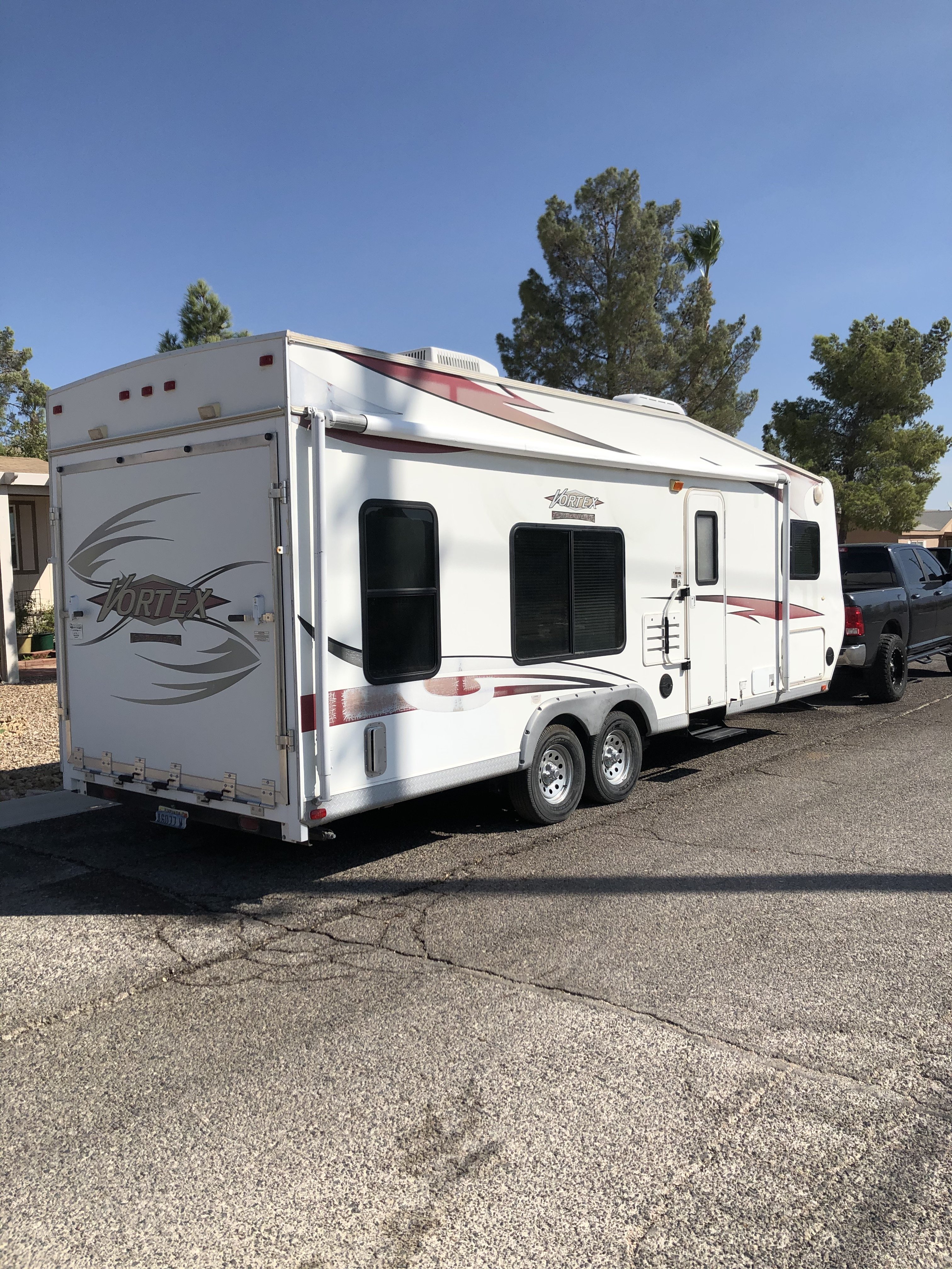 2008 Vortex Toy Hauler M 23fs Rv S