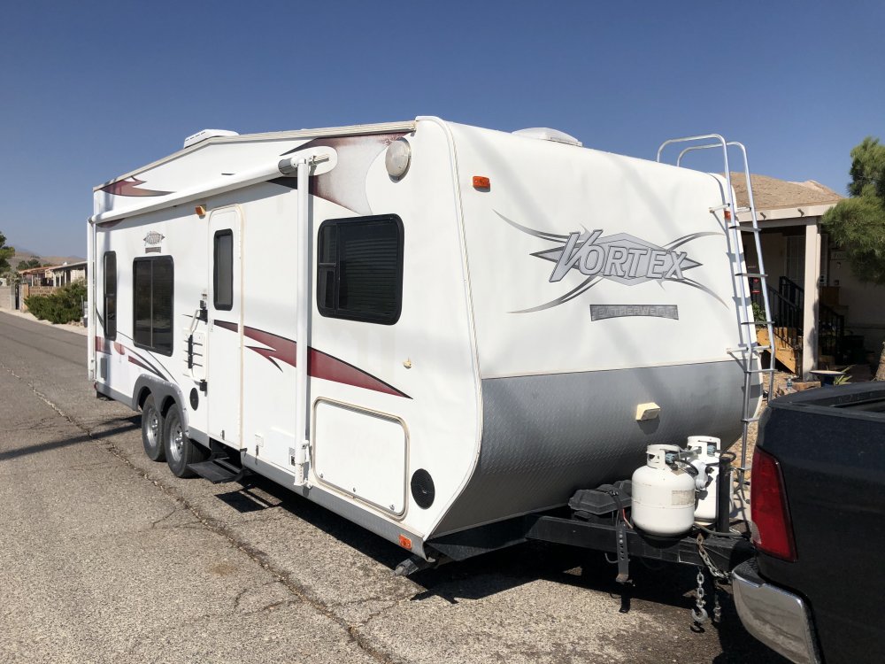 2008 Vortex Toy Hauler M 23fs Rv S