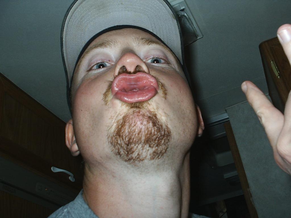 post-4-1255901281_thumb.jpg